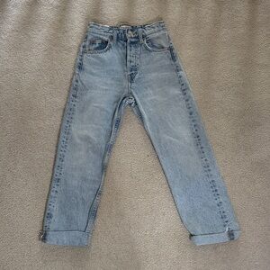 NWOT Zara Light Blue Denim Mom Jeans